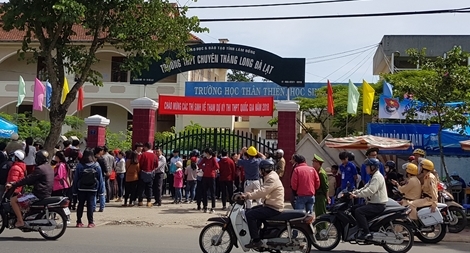 Hai thí sinh phải cấp cứu trong lúc thi ở Lâm Đồng