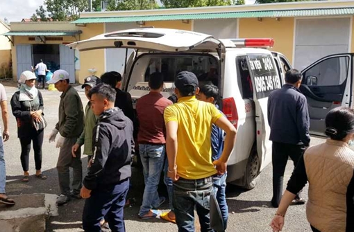 Hai người làm thuê bị điện giật gây thương vong