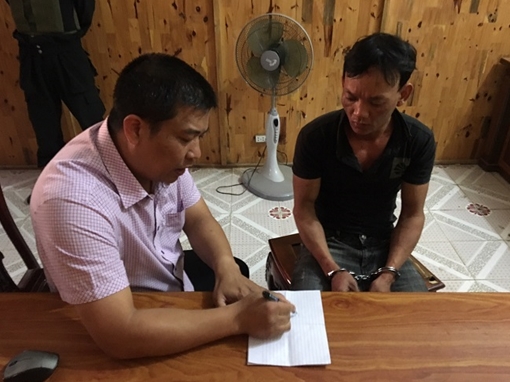 Mâu thuẫn mua bán trái cây, dùng kéo đâm 3 người thương vong