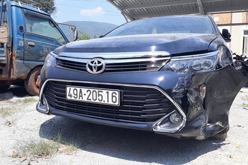 Phó Chánh án ngồi trên xe ôtô gây tai nạn rồi bỏ chạy