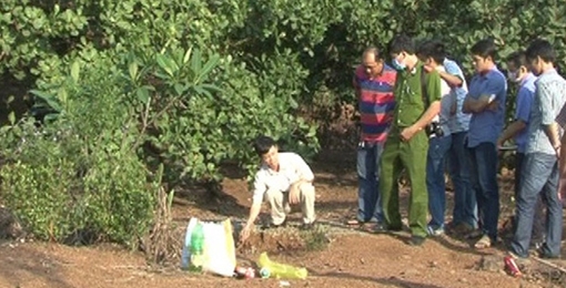 Mâu thuẫn khi đi làm rẫy, chồng chém chết vợ rồi tự tử