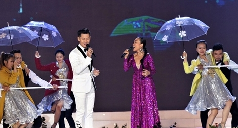 Khép lại Festival hoa Đà Lạt bằng “Vũ hội mùa đông”