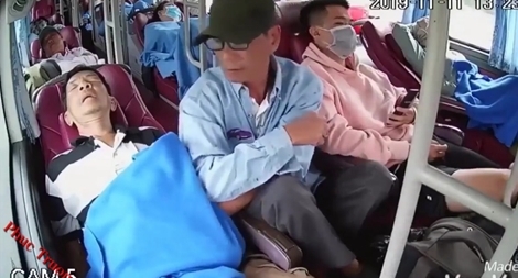 Đánh thuốc mê trộm nhẫn vàng 5 chỉ đem đánh bạc