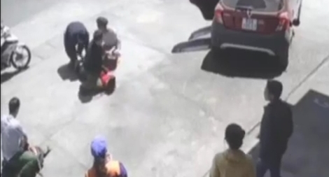 CSGT và Công an xã bắt cướp như trong phim