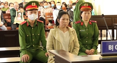 Kẻ sát hại 3 bà cháu chỉ lĩnh án chung thân