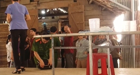 Học sinh lớp 4 tử vong trong tư thế treo cổ