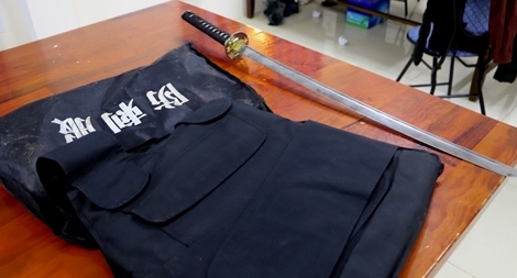 Đối tượng tàng trữ ma túy có lựu đạn, áo giáp