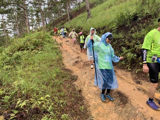 Hai VĐV dự giải Ultra trail Dalat mất tích trong mưa lũ