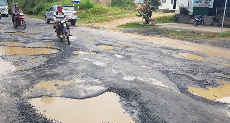 Quốc lộ 27 qua Lâm Đồng xuống cấp nghiêm trọng