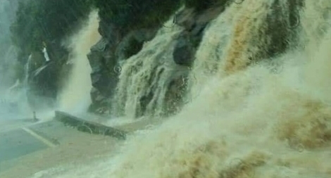 Đã thông tuyến đường lên Đà Lạt qua đèo Khánh Lê 