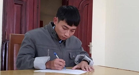 Giả nữ lừa cô gái 19 tuổi chat sex quay clip tống tiền