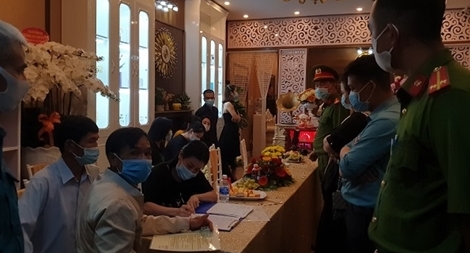 Thẩm mỹ viện khai trương vi phạm phòng chống COVID-19