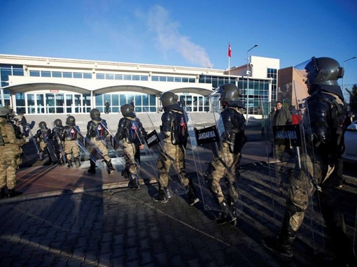 29 cựu cảnh sát ra tòa vì tham gia đảo chính ở Thổ Nhĩ Kỳ 