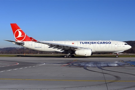 Máy bay chở hàng Thổ Nhĩ Kỳ rơi, nhiều người thiệt mạng