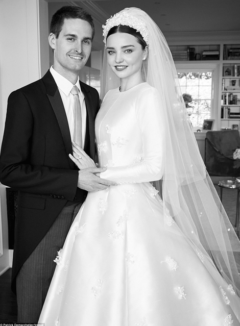 Ảnh cưới đẹp như tranh của siêu mẫu Miranda Kerr và tỷ phú Evan Spiegel