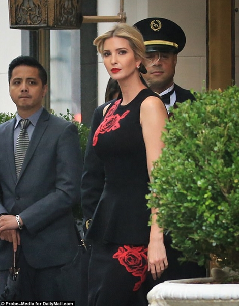 Con gái Tổng thống Trump xuất hiện "sang chảnh" tại New York 