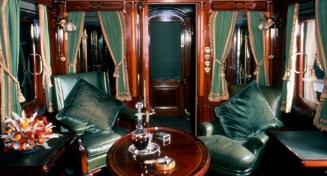 Mục sở thị “Cung điện Buckingham di động” với nội thất dát vàng 