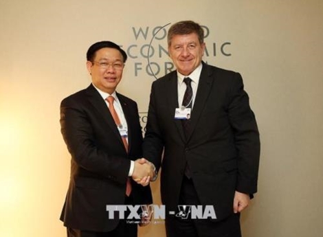 Phó Thủ tướng Vương Đình Huệ kết thúc tốt đẹp các hoạt động tại WEF