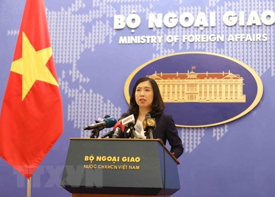 Việt Nam yêu cầu Trung Quốc rút lại hệ thống tên lửa trên đảo Phú Lâm