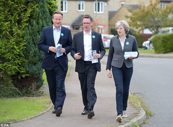 Trước giờ G, nghị sĩ thứ 8 "tạm biệt" nội các của bà May 