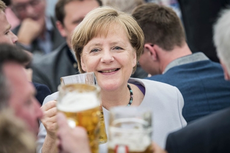 Angela Merkel: Nữ tướng trị vì "biết mình biết ta”