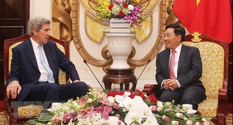 Phó Thủ tướng Phạm Bình Minh tiếp cựu Ngoại trưởng Hoa Kỳ John Kerry 