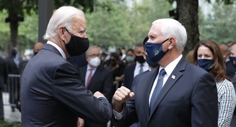 Ông Pence "nhắc khéo" Tổng thống đắc cử về "cái giá của sự tự do"