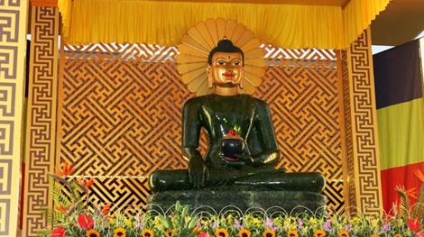 Phật Ngọc hòa bình thế giới đến thành phố Đà Nẵng