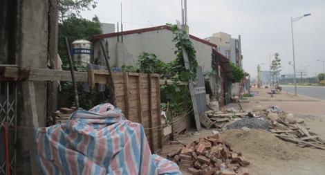 Xử lý đất siêu mỏng, siêu méo trên con phố “nghìn tỷ” ở Hà Nội