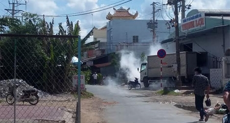 Nhà máy nước đá rò khí amoniac, hàng trăm người bỏ chạy