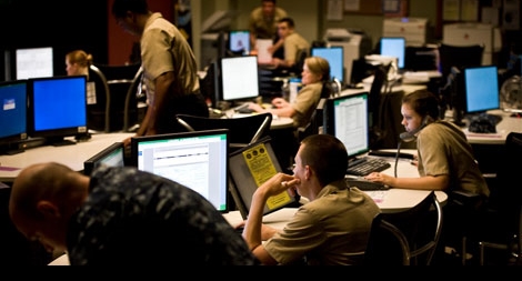 Tình báo Tây Ban Nha xây dựng lực lượng chống IS trên Internet