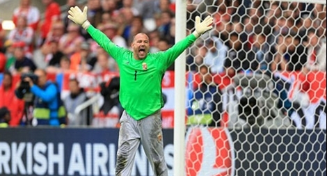 Chiêu "độc" cầu may của HLV, cầu thủ