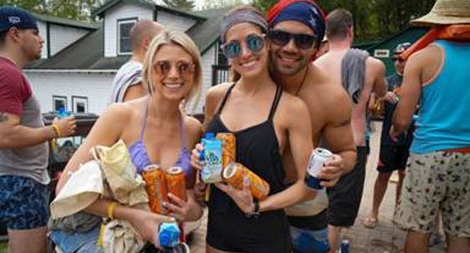 Kinh doanh trại hè dành riêng cho người lớn