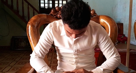 Nam sinh 10 điểm Lý: 'Em khoanh bừa đáp án'