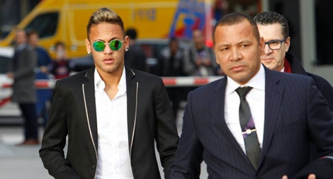 Neymar - Tránh trời không khỏi nắng