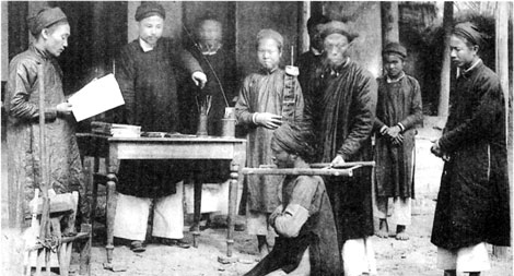 Vua triều Nguyễn chống tà thuật dị đoan như thế nào?