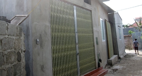 “Vô tư” xây nhà trên đất của người khác