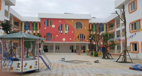UBND quận thông tin về trường Trường mầm non chưa kịp bàn giao đã rạn nứt