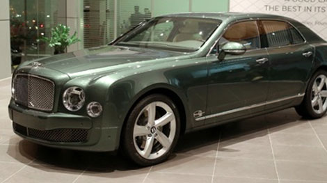 Tìm chủ sở hữu xe ôtô Bentley