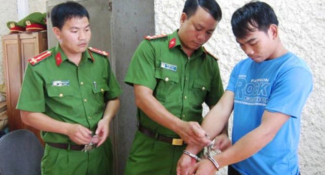 Bắt giữ đối tượng gây ra 10 vụ lừa đảo chiếm đoạt tiền tỉ