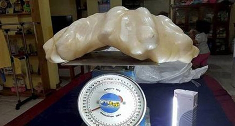 Khối ngọc trai khổng lồ