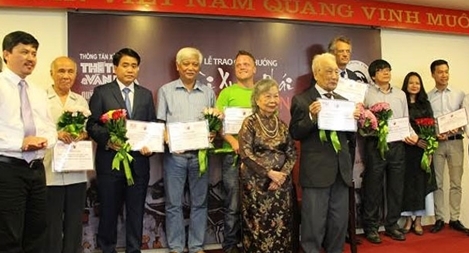 Hai người nước ngoài được trao giải thưởng Bùi Xuân Phái lần thứ 9