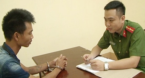 Vờ va chạm giao thông gây ra 9 vụ cướp 