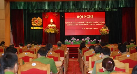 Tập huấn Luật Căn cước công dân và các văn bản hướng dẫn thi hành trong CAND