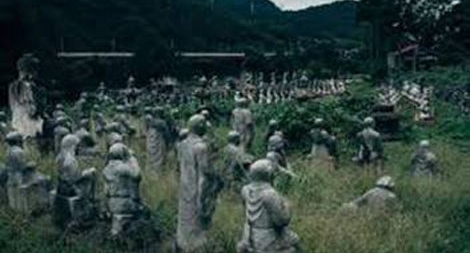 Bộ sưu tập 800 pho tượng đá