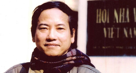 Nhà thơ Lê Thành Nghị: “Đi xa nhớ về, khổ đau càng muốn về…”