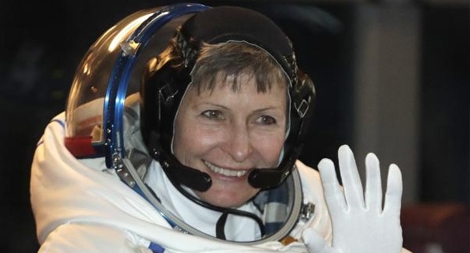 Nữ phi hành gia cao niên nhất