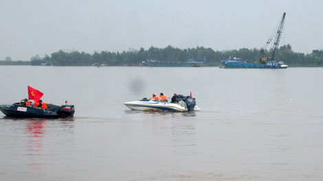 Mùa lũ muộn ở Trạm Cảnh sát đường thủy vùng biên