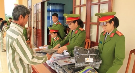 30 phạm nhân Trại giam Đồng Sơn được đặc xá