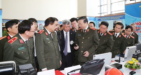 Tổng kết 10 năm Chiến lược phát triển khoa học kỹ thuật và công nghệ CAND